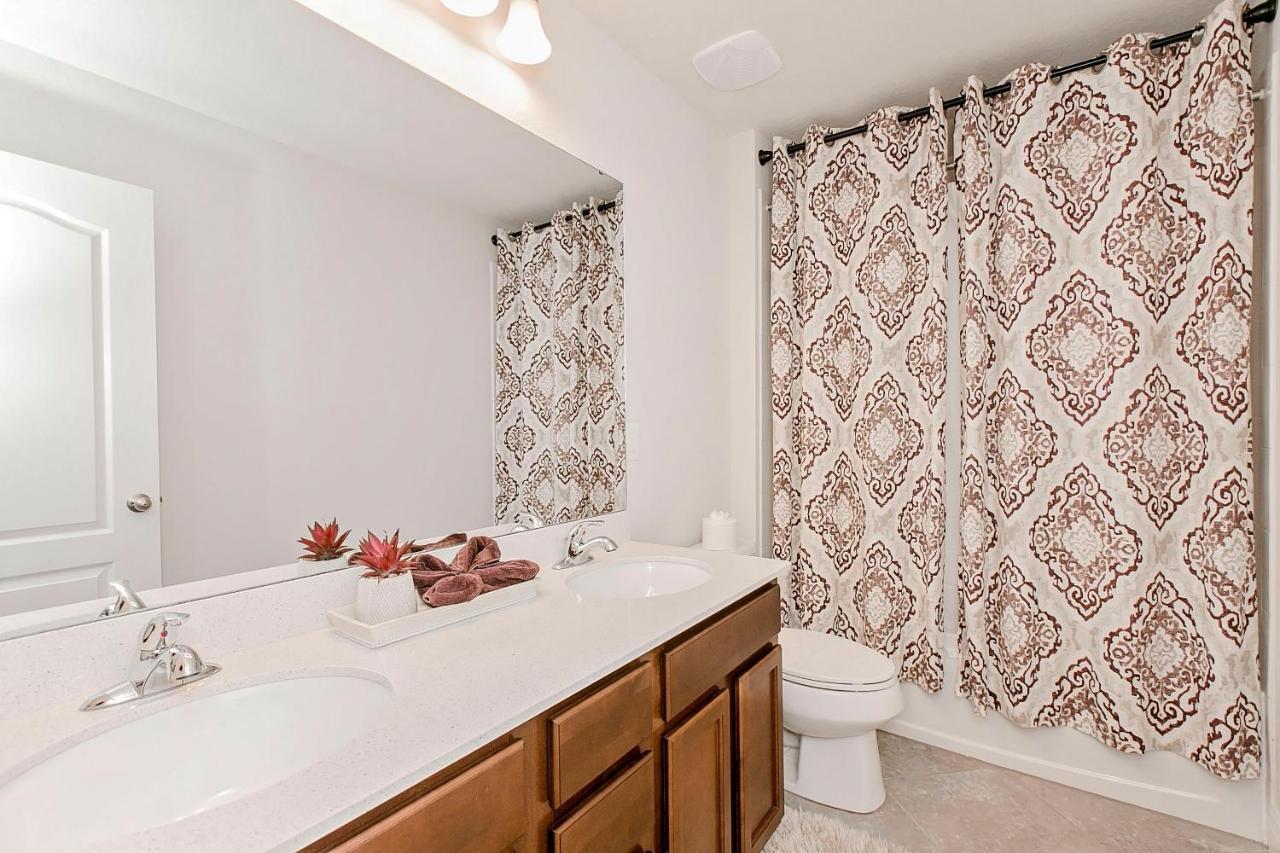 Spacious 4 Bed Home Near Orlando Gated Pool Access Sanford Ngoại thất bức ảnh